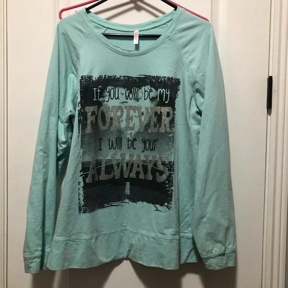 DEB Women size XL 23 stretches to 24 pit to pit. Green longsleeve - Picture 1 of 5